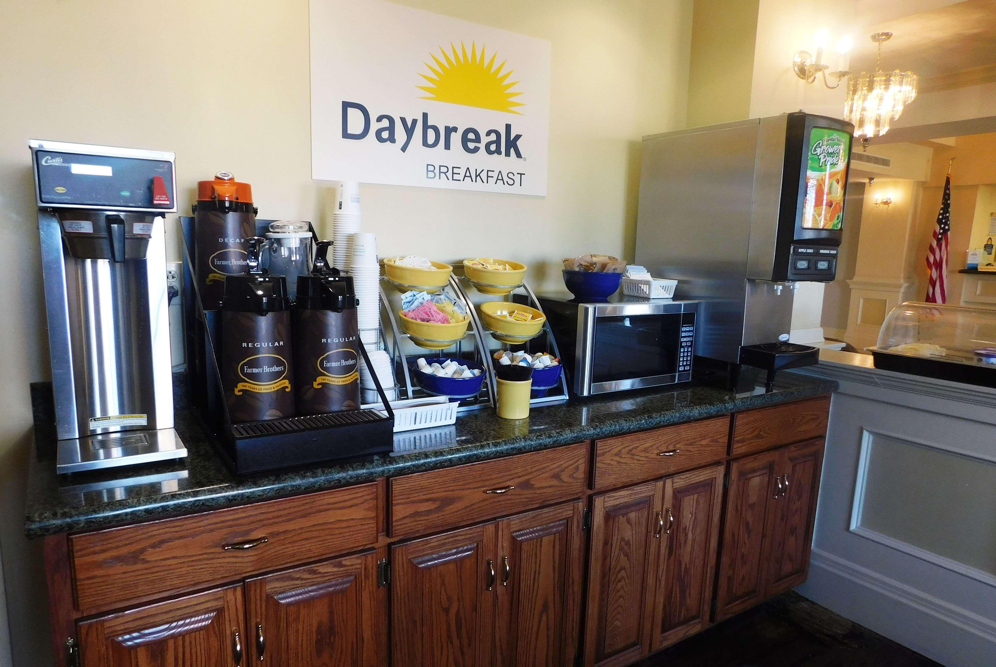 Days Inn & Suites By Wyndham Pocahontas Εξωτερικό φωτογραφία
